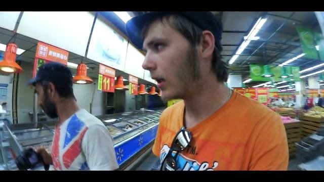 Путешествие автостопом через Китай без денег на попутках