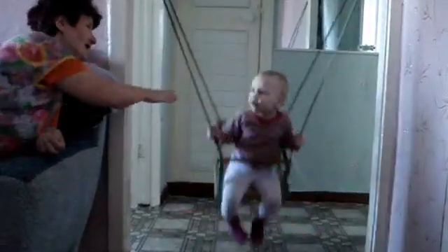 Сестра Ксюша поёт
