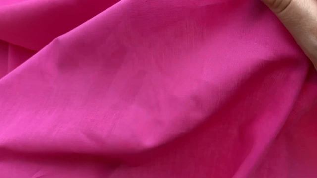 Батист  ярко-розового цвета однотонная 16588