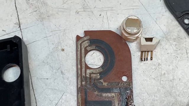 Mercedes All W126 86 - 91 erratic AC / Heat issues - cause worn out temp potentiometer in ACC Unit