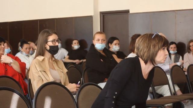 05.10.2020 :: Собрание в школе 3 г. Химки с замминистра Образования Московской области  камера 2