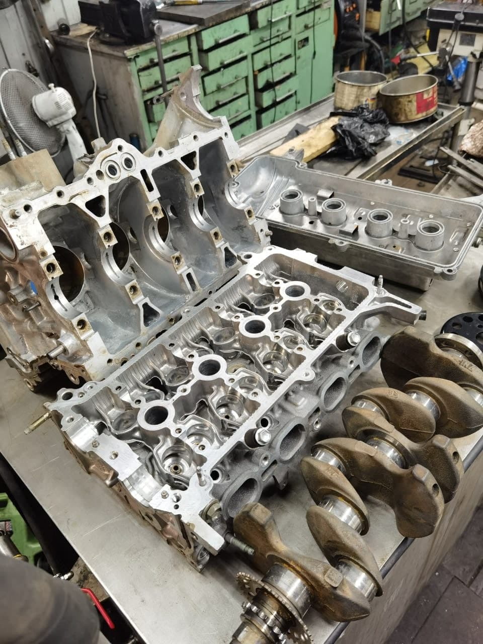 Результат струйной мойки с нашим средством «Профис». #авто #двс #струйнаямойка #механик #автосервис