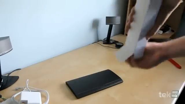 TEKCORE UK - Macbook Pro 17" Unboxing