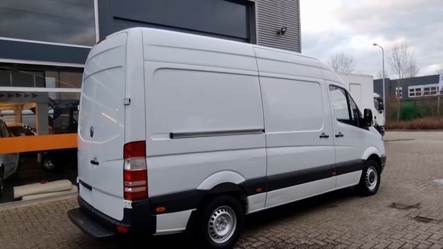 Mercedes Sprinter refregeratorvan Carrier Xarios 350 with standby