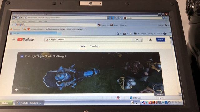 Using my 2008 Asus eee pc with windows XP 2018 and holy crap YouTube still works