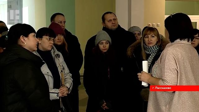 Директор новой школы в Рассказове провела экскурсию