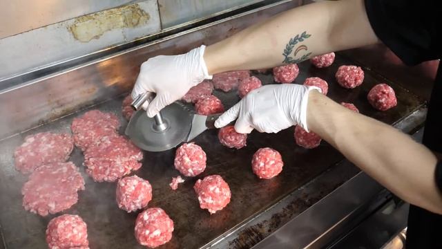 직원만 15명에 연매출 10억? 하루 500개씩 판매하는! 미국식 수제버거 햄버거  American style burger  Korean street food