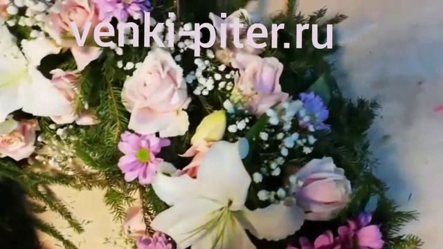 Венок Н69, натуральные венки из живых цветов в Санкт-Петербурге, наш сайт https://venki-piter.ru