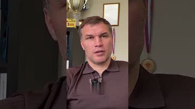 Бывший чемпион мира по версии WBC Григорий Дрозд высказал своё мнение о бое Фьюри vs Усик.