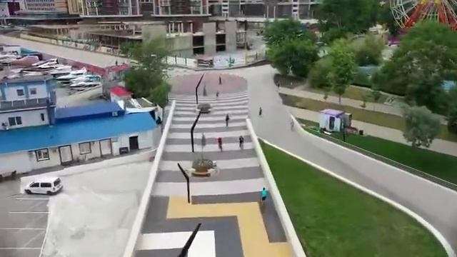 Новая набережная в Новороссийске. Городской пляж.