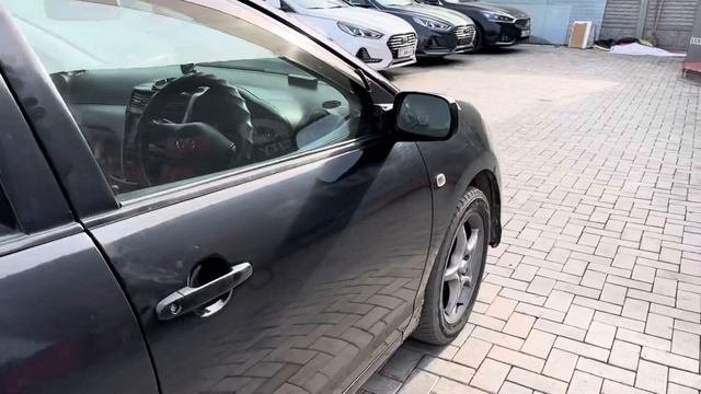 Год 2005 обьем 2.0 цена 6700$ 0709685255