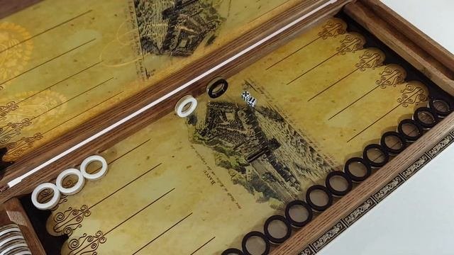 Нарды Бута с инициалами как именной подарок для азербайджанского мужчины.
