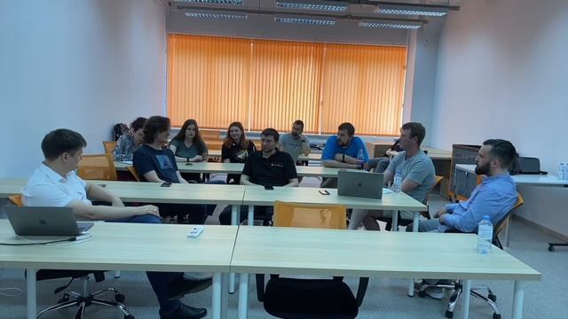 2022-08-06 // Кому и зачем идти в DevOps? - Круглый стол