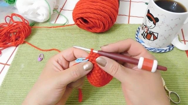 Tejer  Grinch Amigurumi A Crochet  PIERNAS Versión (DIESTRO)