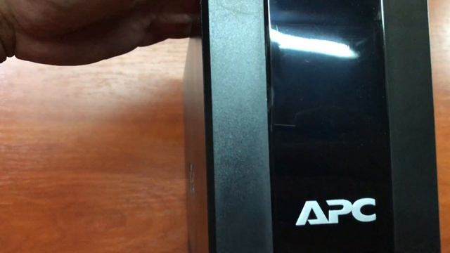 Бесперебойник для компьютера или домашнего сервера или NAS,  ИБП UPS APS Back-UPS Pro 550
