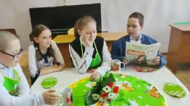 Пластический этюд "Семья". Участие в форуме школьных театральных коллективов