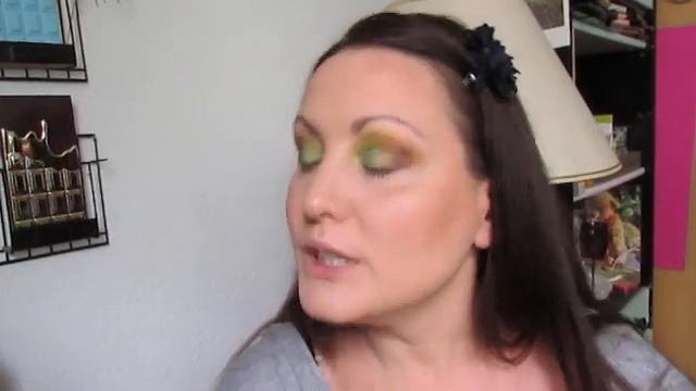 Макияж с палеткой TASTY AVOCADO _ REVOLUTION |18 окт. 2019 г