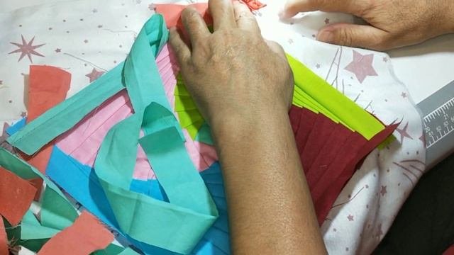 Таза хлопок матасынан ерекше жастық тігу.Құрақ жастық.
