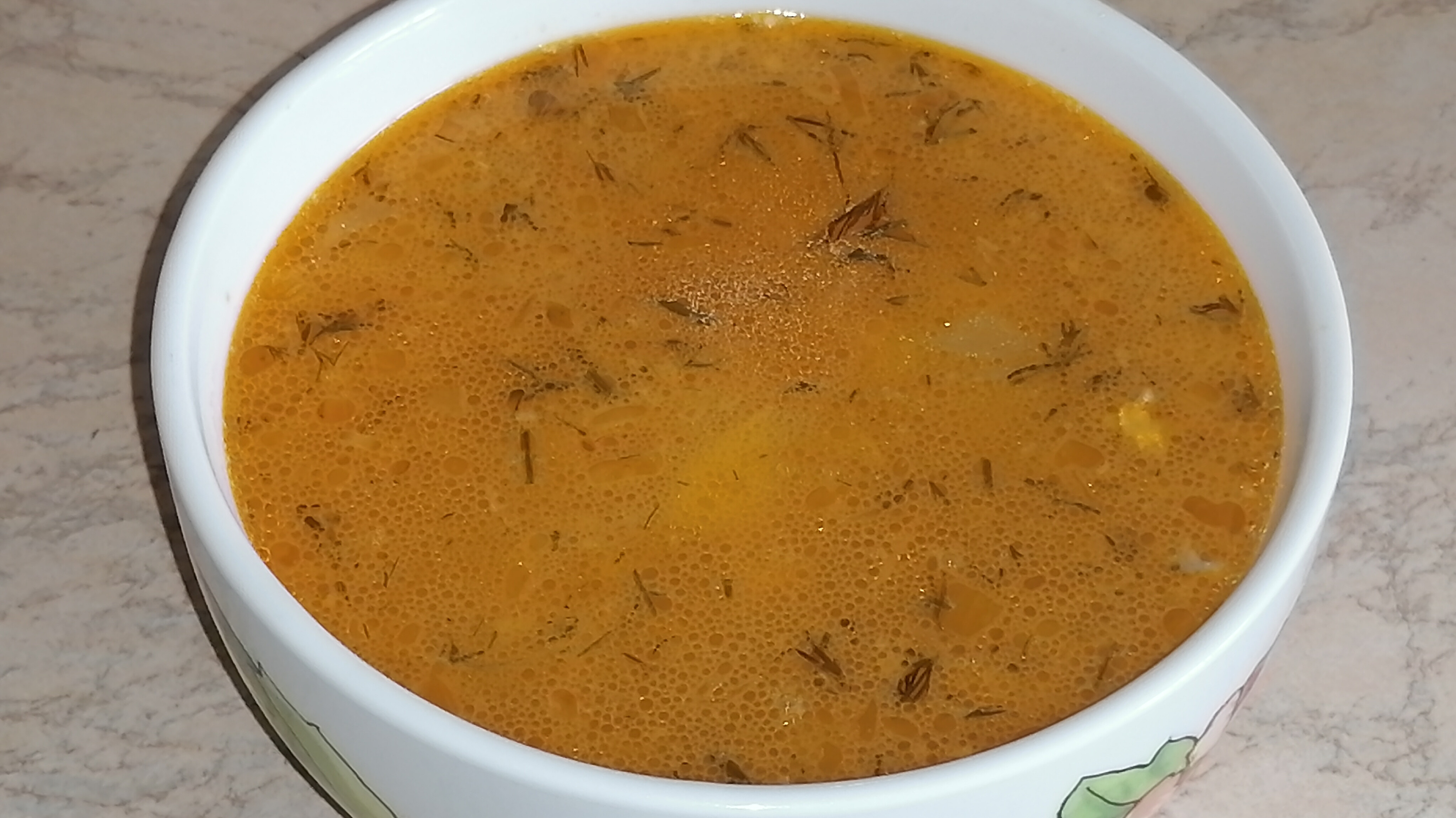 Суп из консервированной горбуши с плавленым сыром