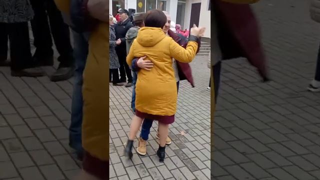 Леди-осень..........29.10.23 Гомель парк Луначарского ?