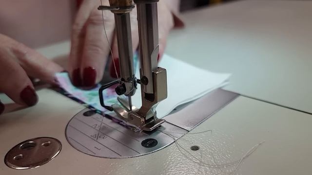FANTASTIC "WIND DRIFTER" QUILT - EASY TUTORIAL!!