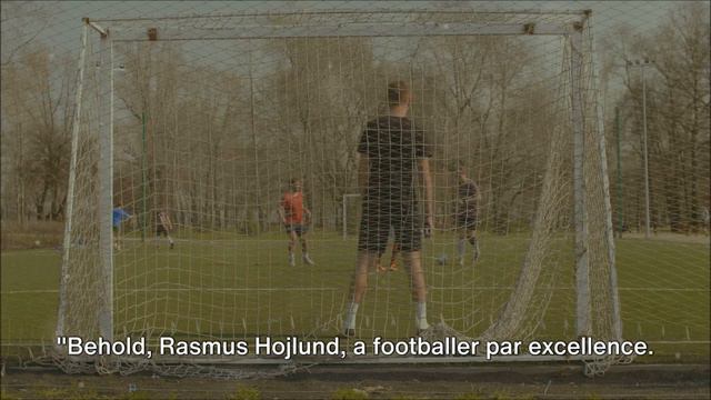 FOOTBALL FANS REACT TO RASMUS HOJLUND VS LUTON | RASMUS HOJLUND GOALS REACTIONS