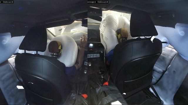 Lexus RX350 (2021) Frontal Crash Test