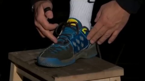 Как правильно шнуровать кроссовки?