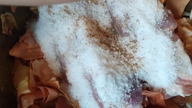 Грудинка в луковых перьях.САМАЯ ВКУСНАЯ!