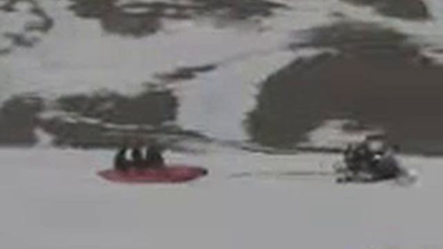 Буксируемый двойной снежный банан ДНТ для 6-8 пассажиров.