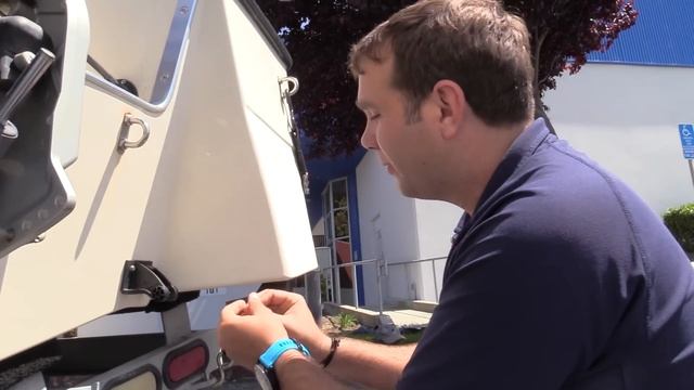 Installing a Simrad GO9 on an Arima Boat