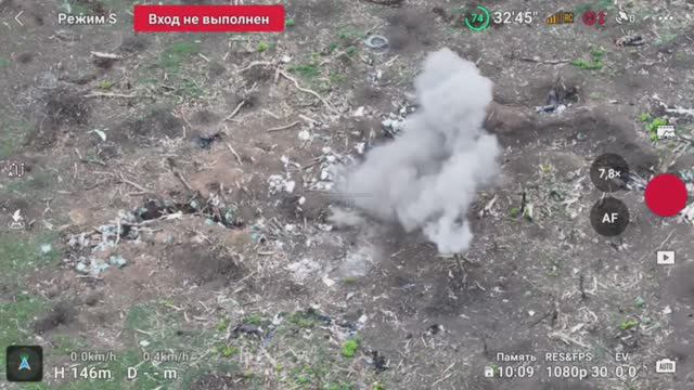 Операторы ударных FPV-дронов Южной группировки войск уничтожили склад боеприпасов и технику ВСУ