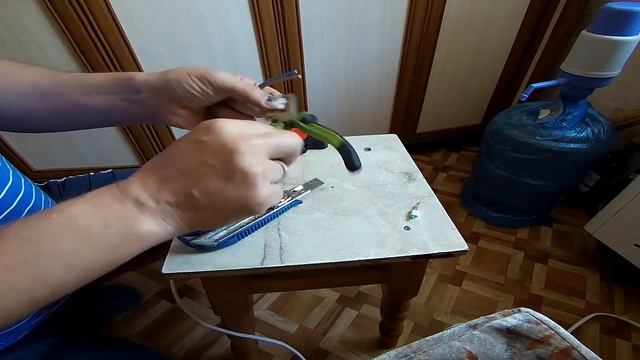 Как работают дешёвые стрипперы. Снимаем изоляцию с проводов