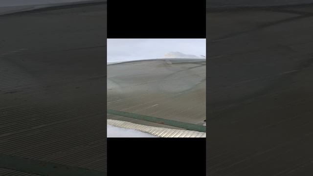 продавило снегом поликарбонат.