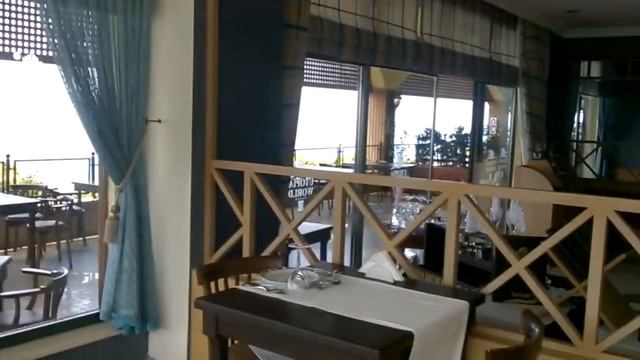 Отель утопия Utopia World Hotel (часть 2 из 6). В основном здании.