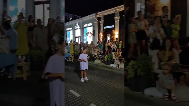 1000125189.mp4