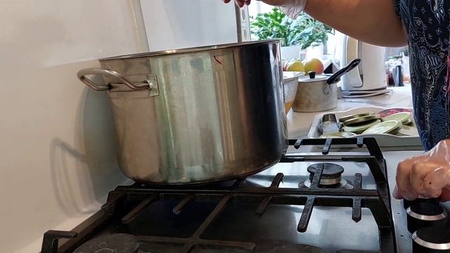 СВЁКЛА КОНСЕРВИРОВАННАЯ. 3,5 кг. свёклы = 4 банки по 800 гр.