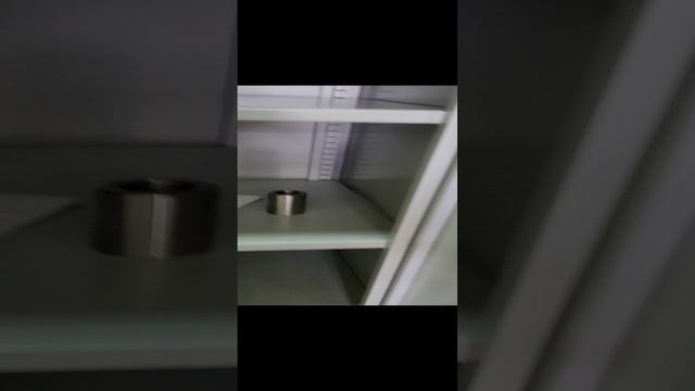 Металлический шкаф полками ШАМ-11