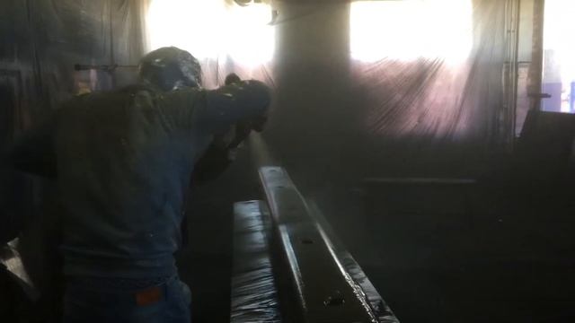 Напыление полимочевины на привальный брус катамарана