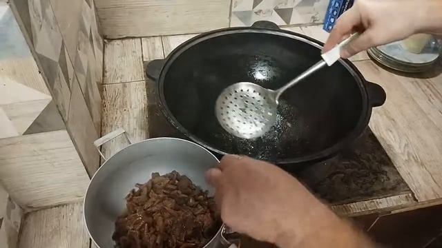 Картошка с грибами в казане