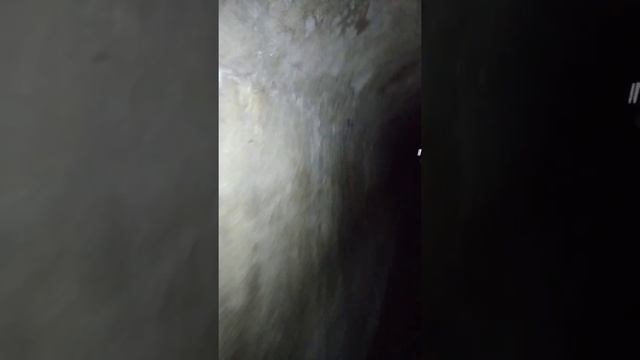 Przejście przez tunel w Epta Piges na Rodos