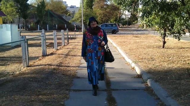 Прогулянка в новому пальто в стилі печворк