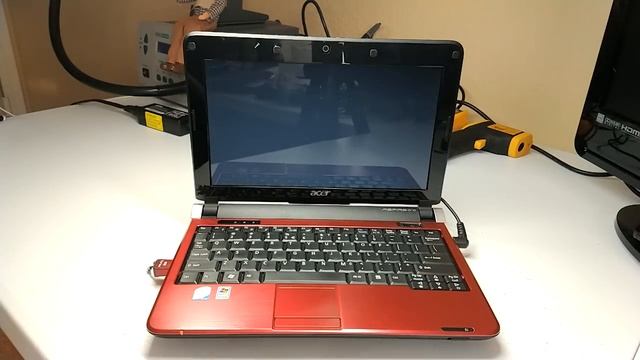 ¿VALE LA PENA TENER UNA MINI-LAPTOP ANTIGUA EN PLENO 2019?