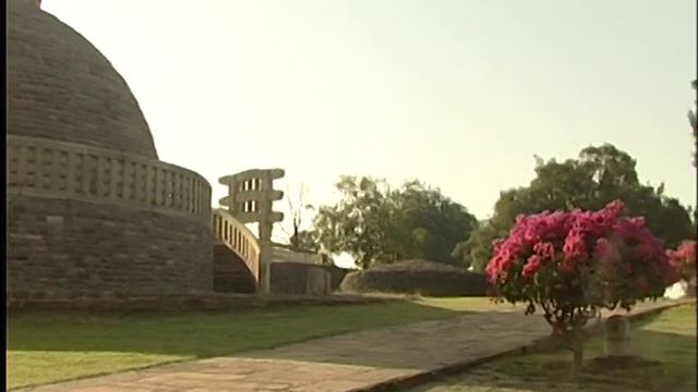 Story of Buddhism Film 2, Beyond the Illusory World by Benoy K Behl