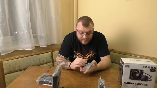 Первый взгляд на систему водяного охлаждения для процессора Cooler Master Seidon 120V VER.2