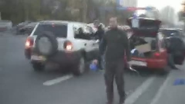 Раздача синих ведерок