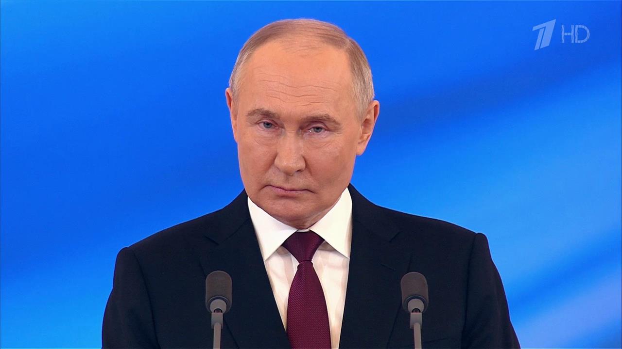 "Вместе победим" - Владимир Путин назвал россиян великим народом