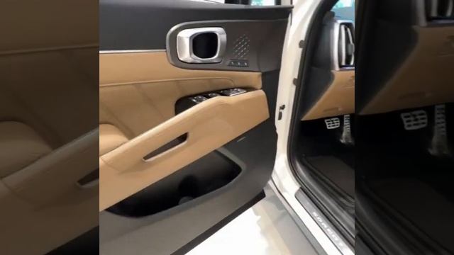 2024 KIA SORENTO INTERIOR AND EXTERIOR DETAILS