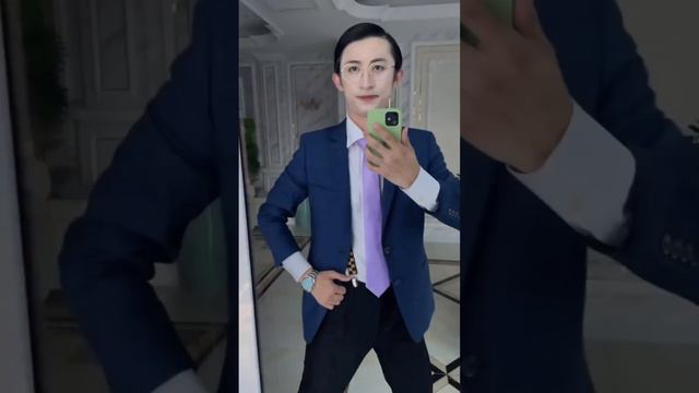 当你在散装学校上课！不仅老师会把听课老师当学生骂了！甚至会有花生连体同学！【青岛大姨张大霞】