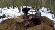 В лесу раскопали мотоцикл Jawa 360 In the forest unearthed motorcycle